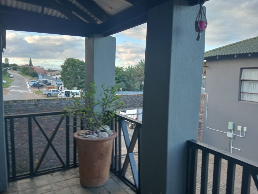 2 Bedroom Property for Sale in Ferreira Town Eastern Cape